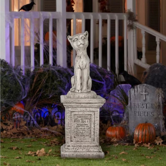 Disney Haunted Mansion Cat Tombstone Statue in Gray - Picture 2 of 4